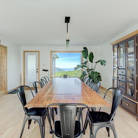 Cozy Haven With Spa & Stunning Views Baie-Saint-Paul Extérieur photo