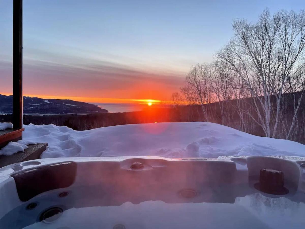 Cozy Haven With Spa & Stunning Views Baie-Saint-Paul Extérieur photo