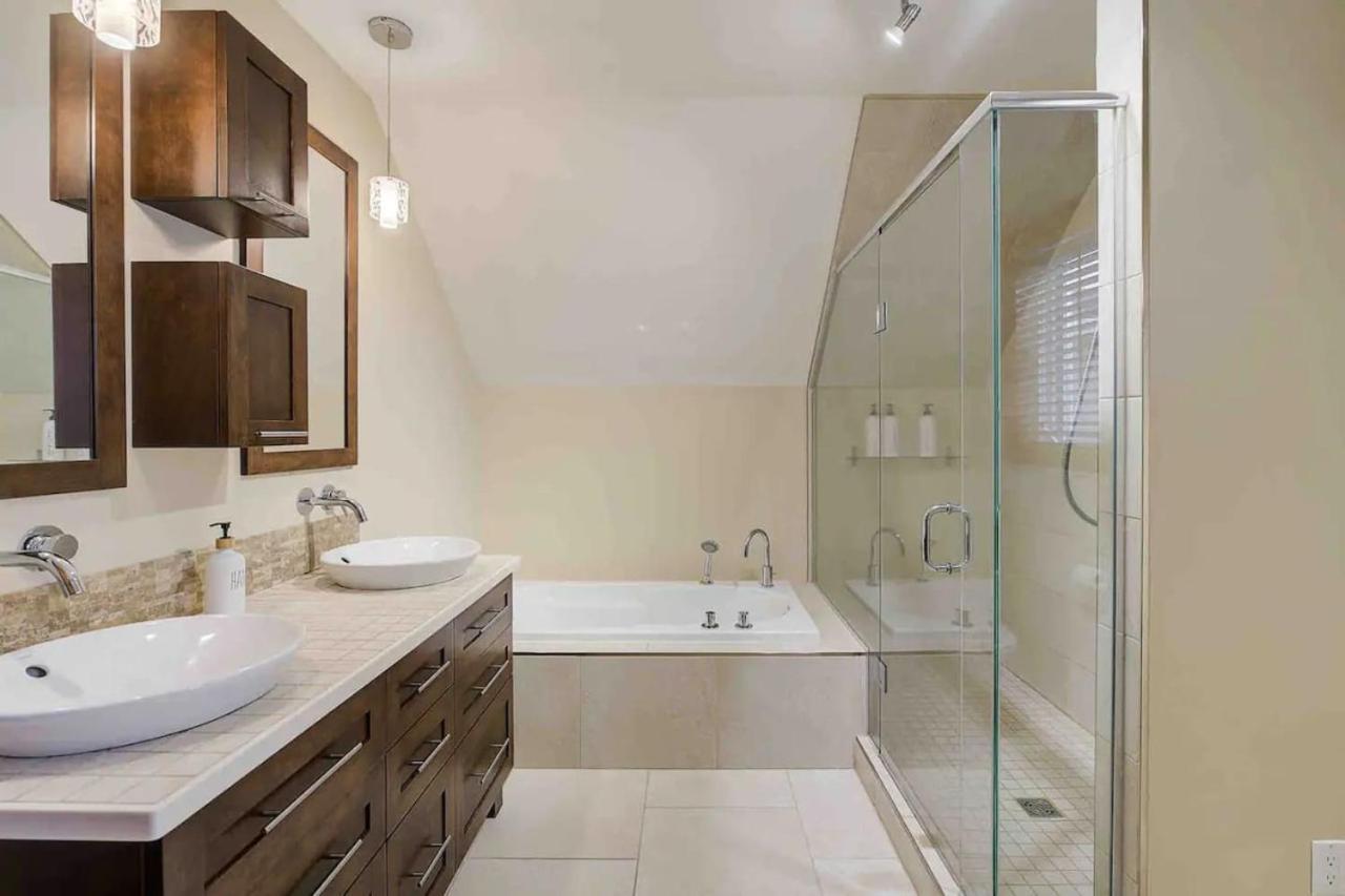 Cozy Haven With Spa & Stunning Views Baie-Saint-Paul Extérieur photo