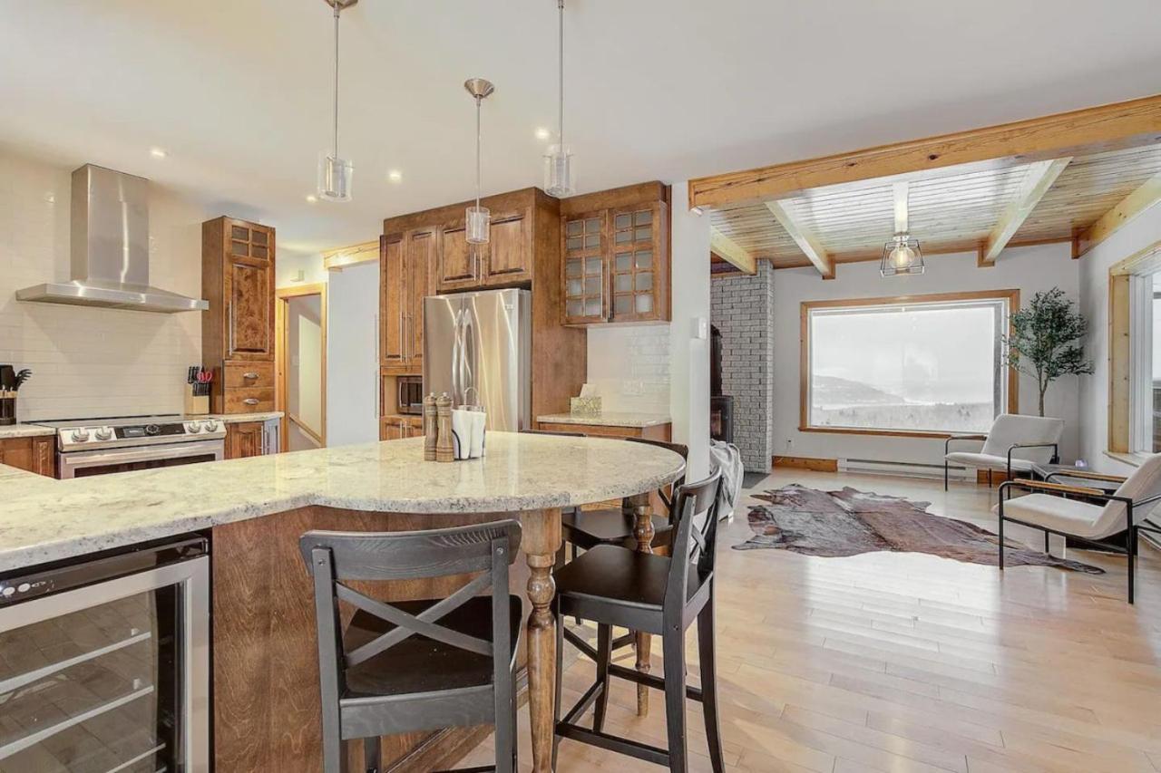 Cozy Haven With Spa & Stunning Views Baie-Saint-Paul Extérieur photo